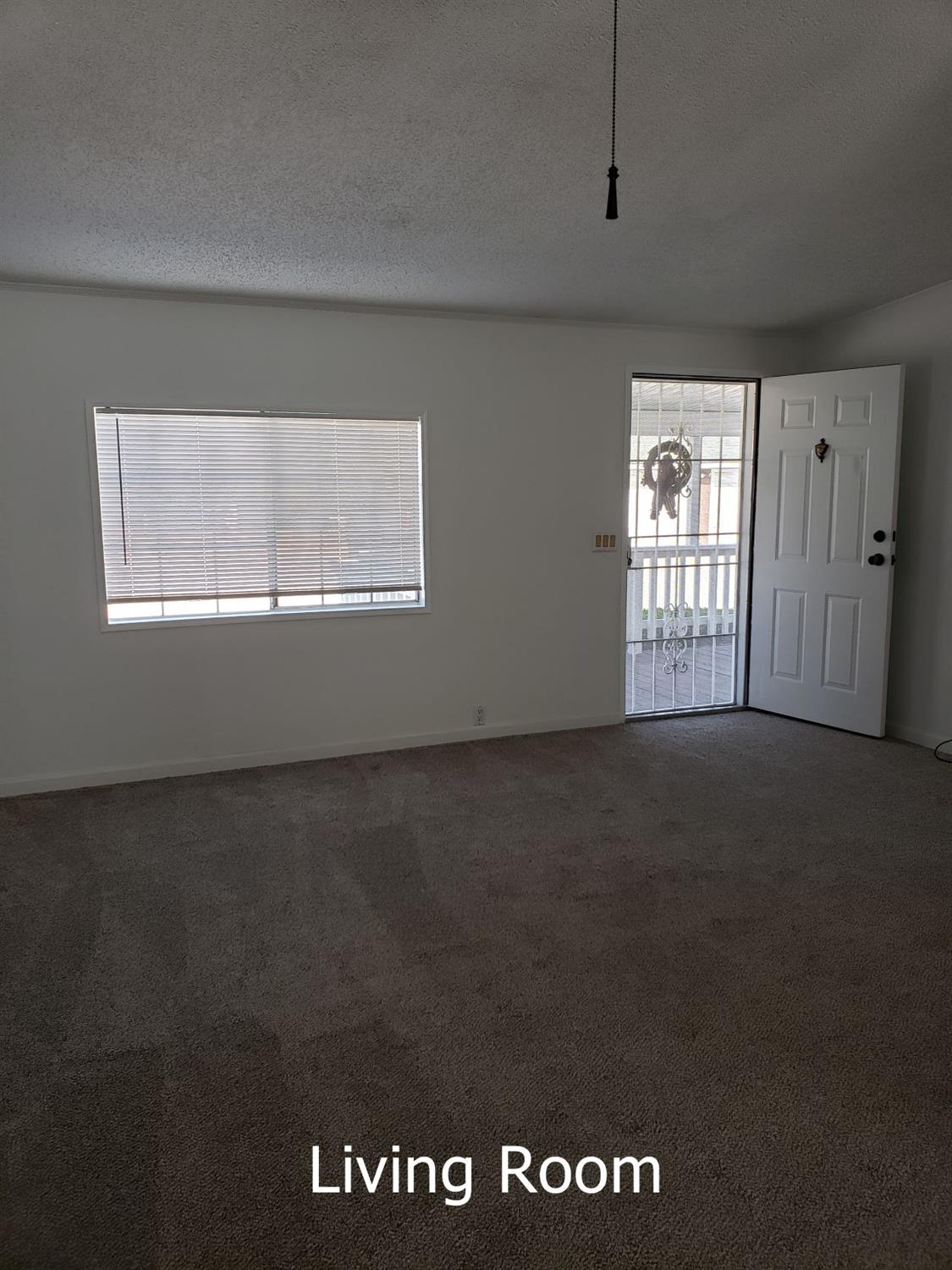 2307 N Hayes Ave, Fresno, CA 93723