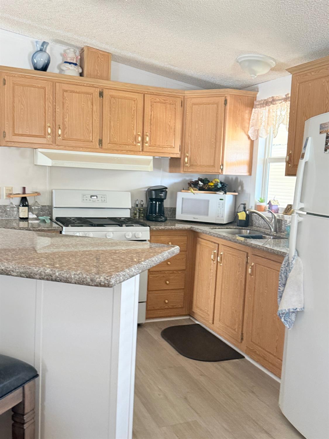 1500 Villa #28, Clovis, CA 93612