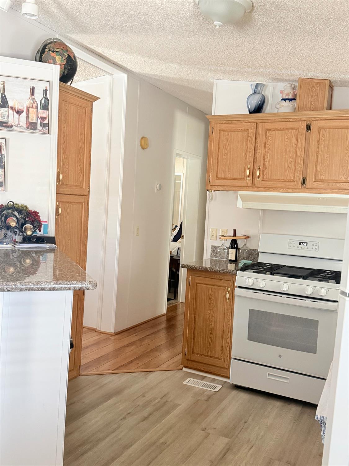 1500 Villa #28, Clovis, CA 93612