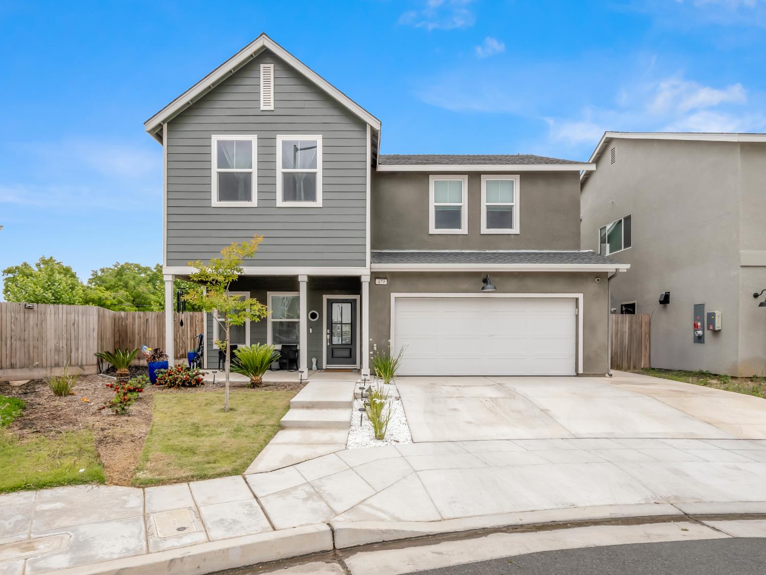 479 S Filbert Ave, Fresno, CA 93727