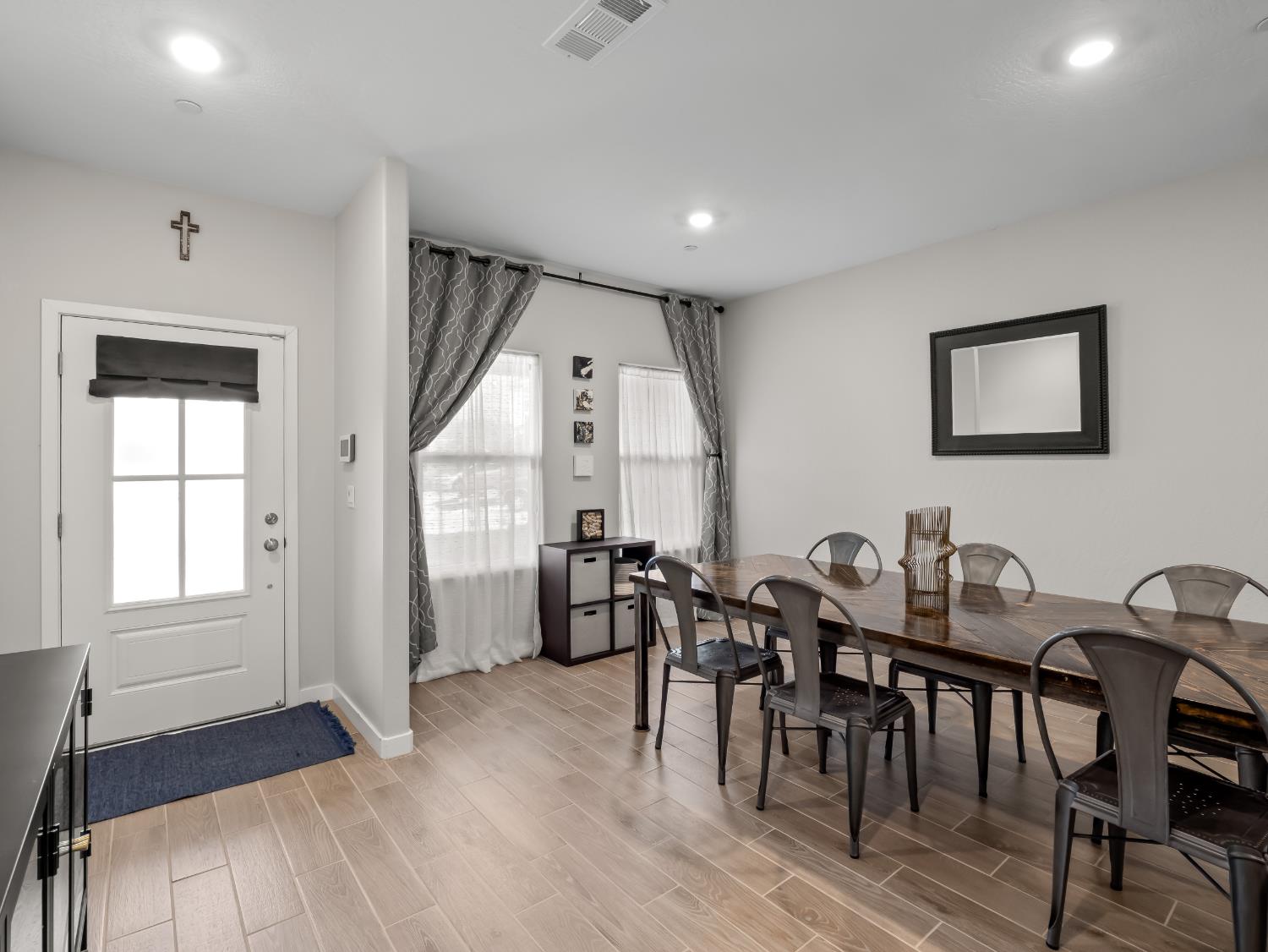 479 S Filbert Ave, Fresno, CA 93727