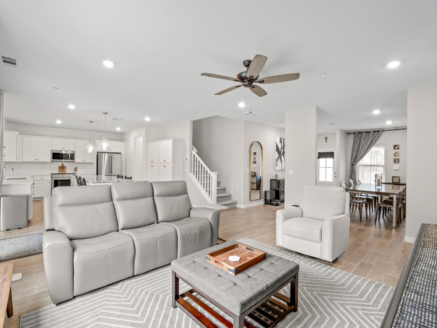 479 S Filbert Ave, Fresno, CA 93727
