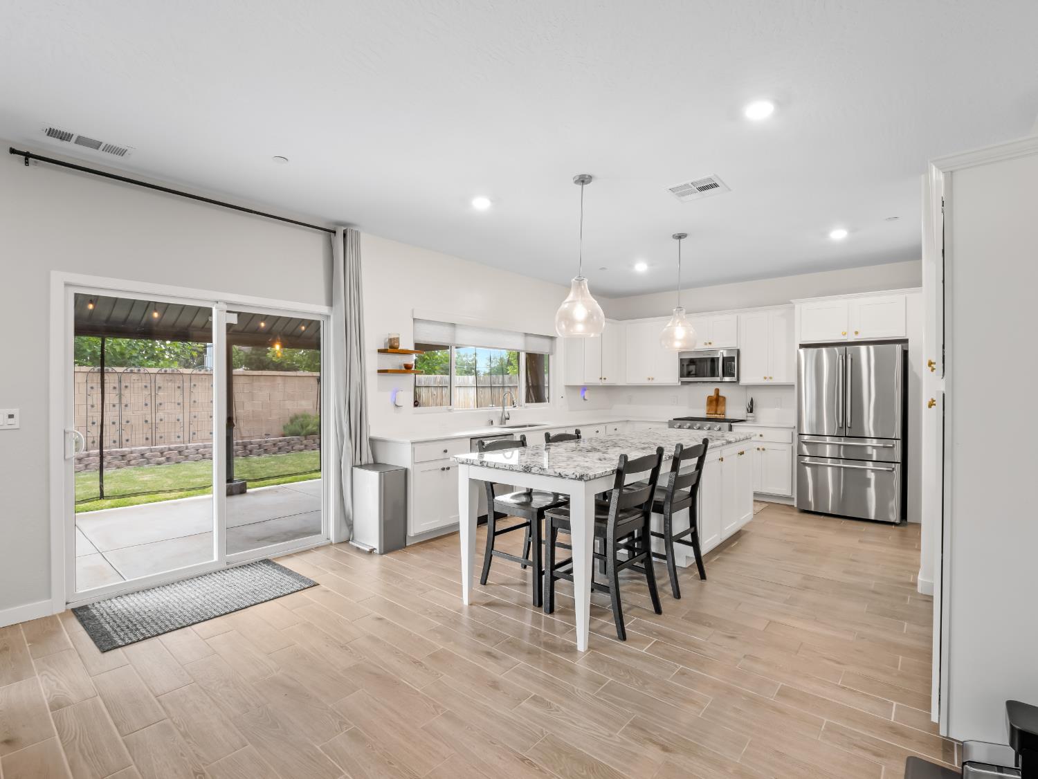 479 S Filbert Ave, Fresno, CA 93727