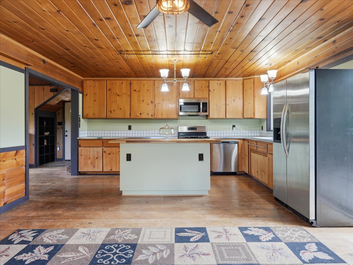 60036 Cascadel Dr S, North Fork, CA 93643