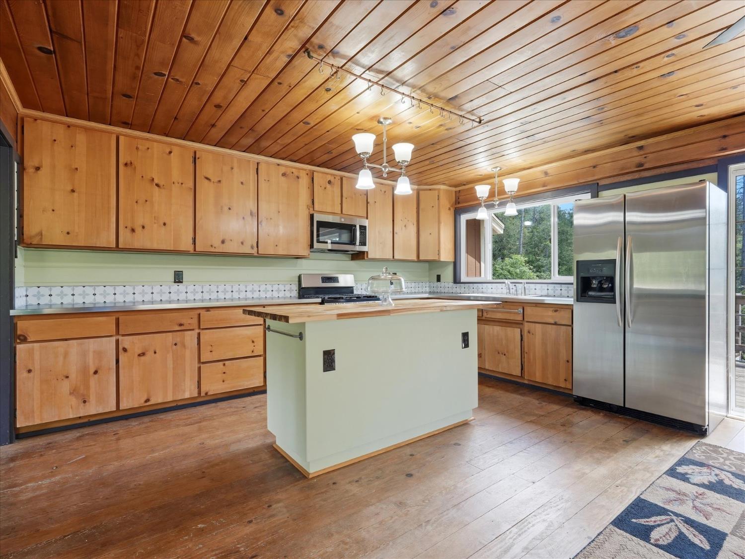 60036 Cascadel Dr S, North Fork, CA 93643