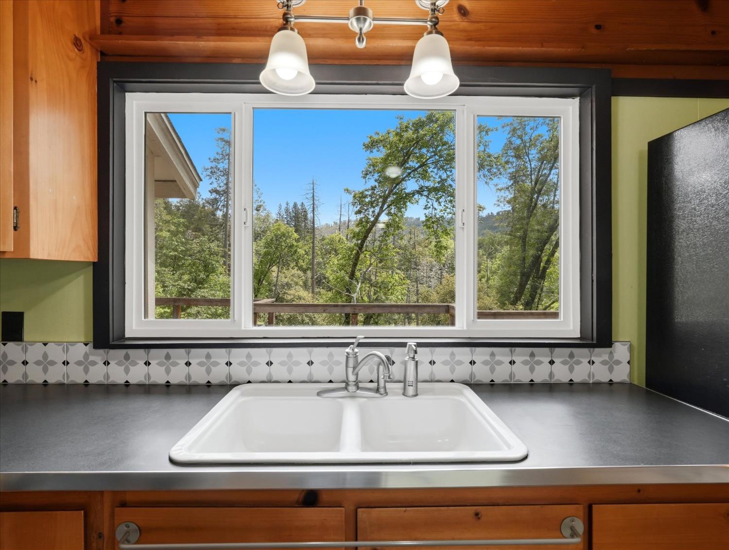 60036 Cascadel Dr S, North Fork, CA 93643