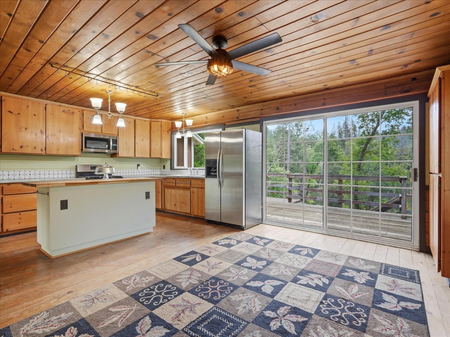 60036 Cascadel Dr S, North Fork, CA 93643