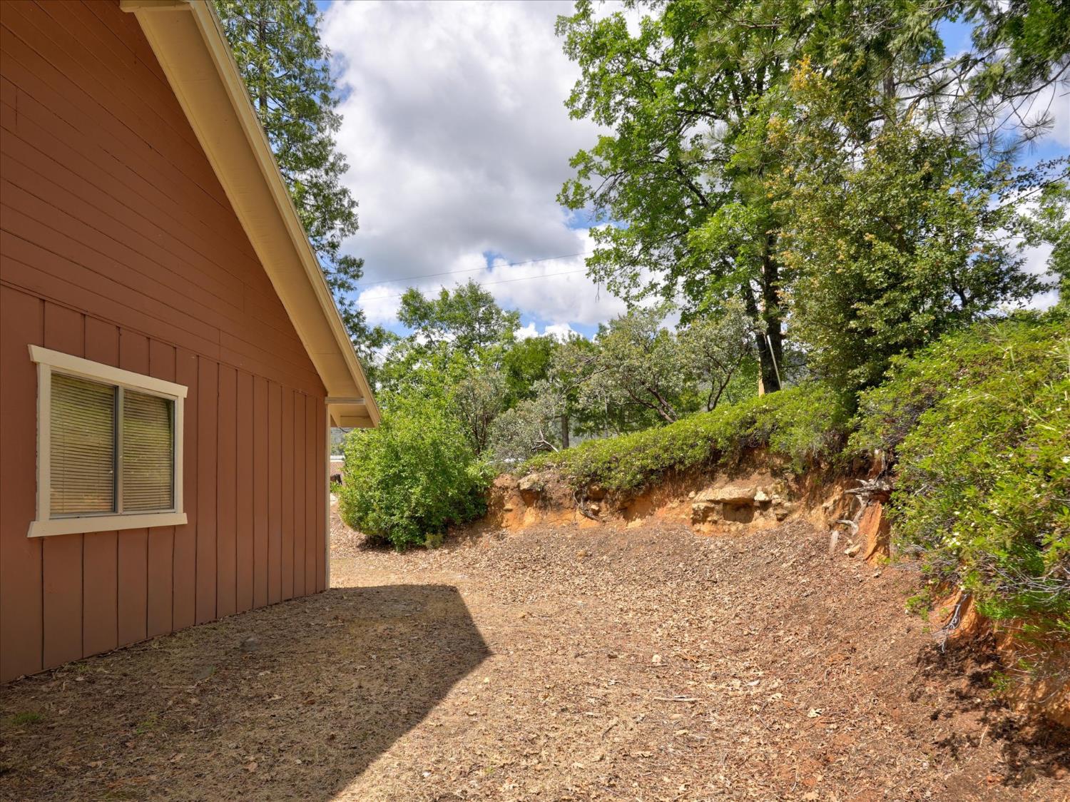 60036 Cascadel Dr S, North Fork, CA 93643