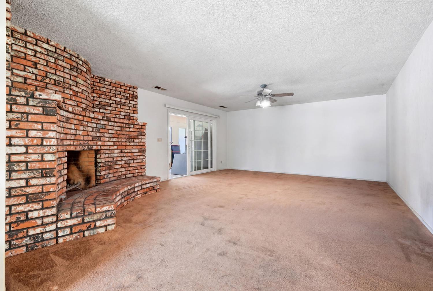 153 Bonita Ave, Fowler, CA 93625