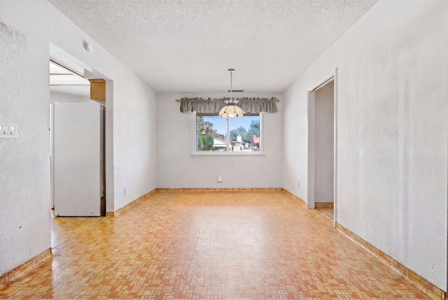 153 Bonita Ave, Fowler, CA 93625