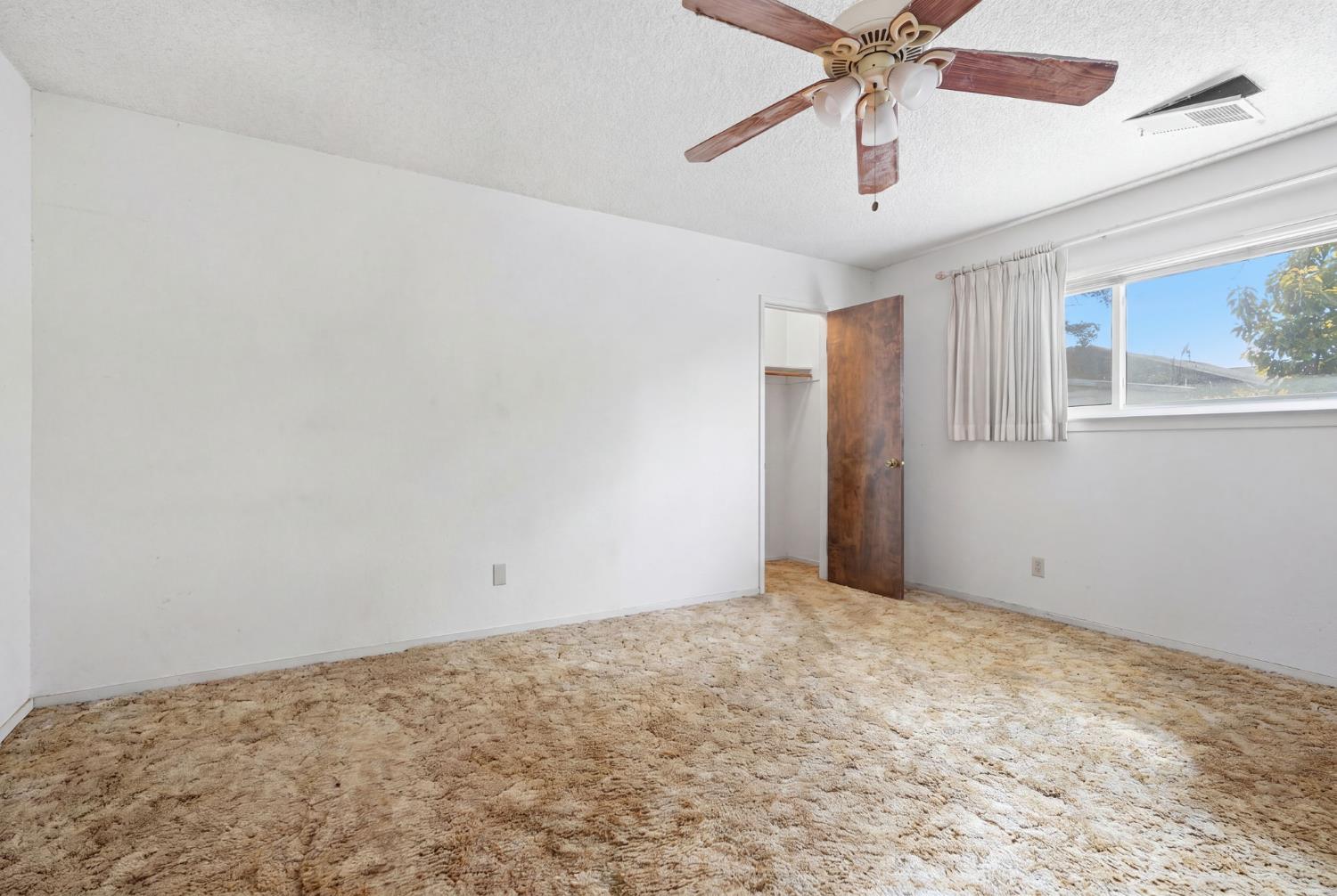 153 Bonita Ave, Fowler, CA 93625
