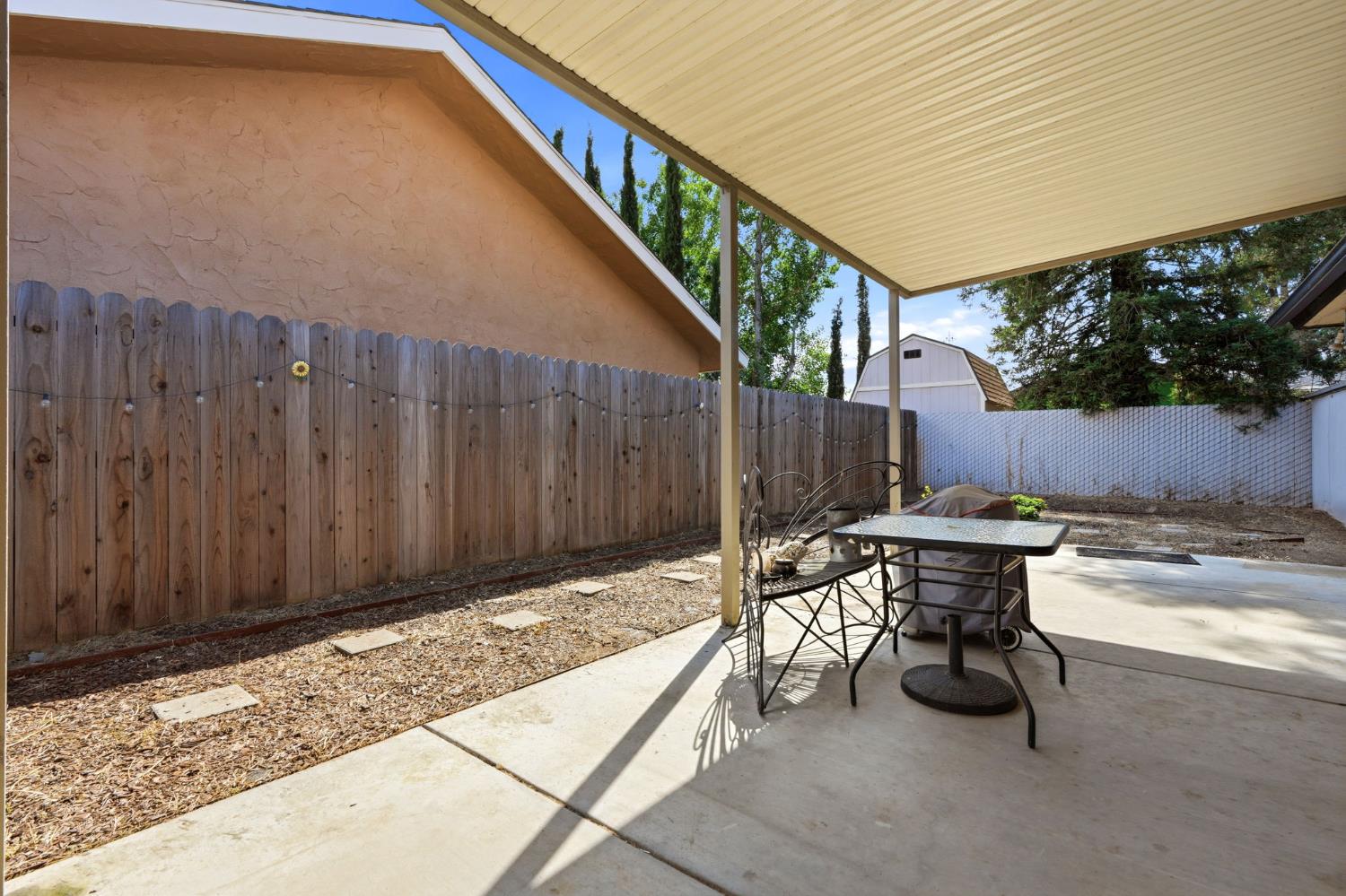 153 Bonita Ave, Fowler, CA 93625