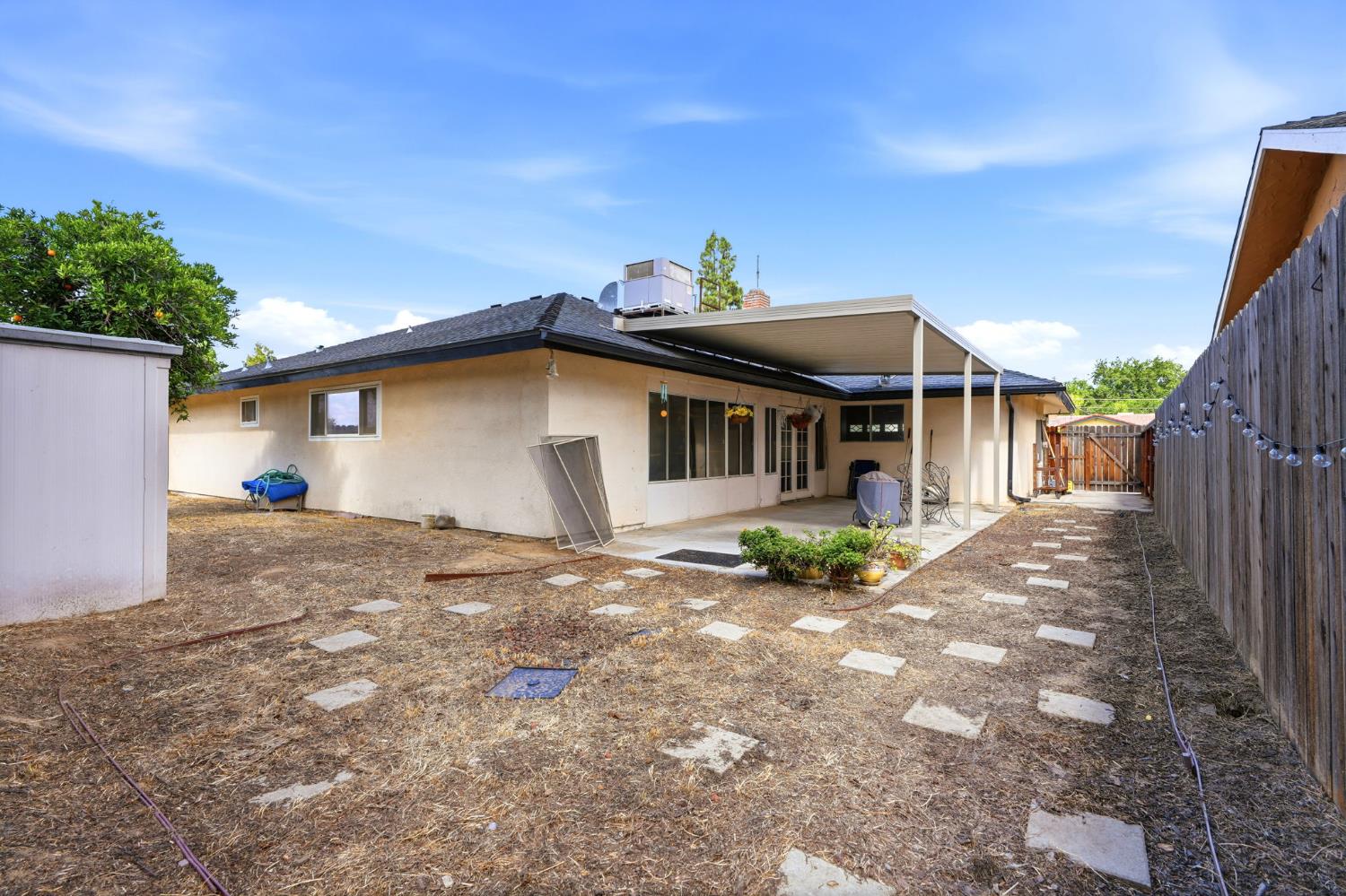 153 Bonita Ave, Fowler, CA 93625