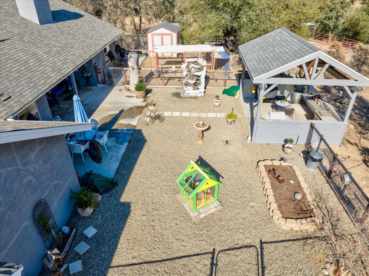 33655 River Knolls Rd, Coarsegold, CA 93614