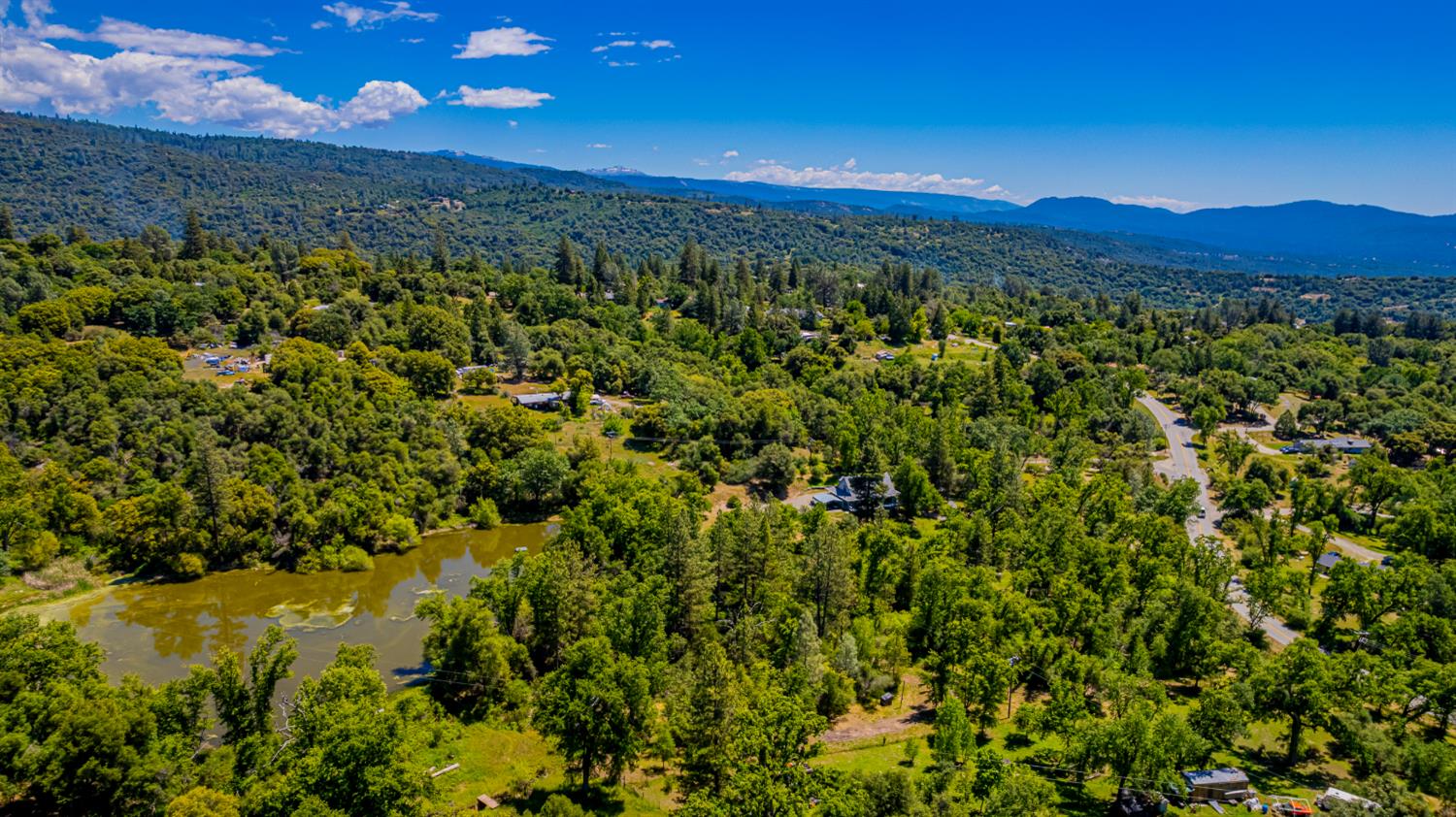 2 Road 601, Ahwahnee, CA 93601