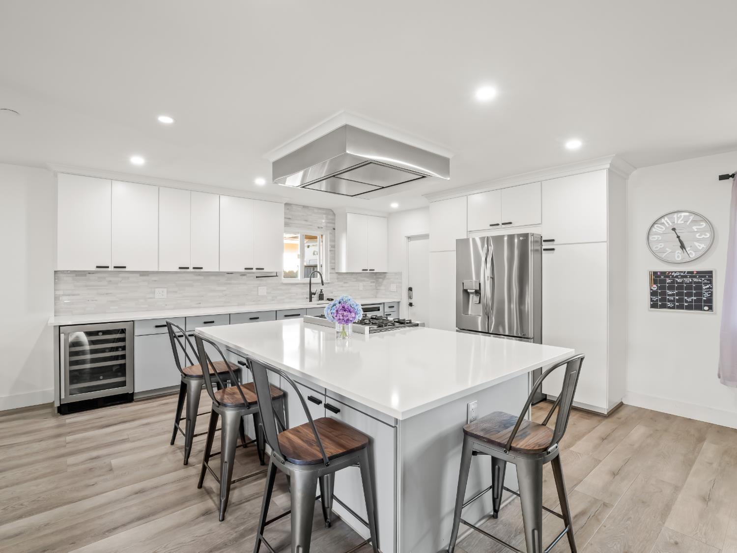 3052 E Fremont Ave E, Fresno, CA 93710