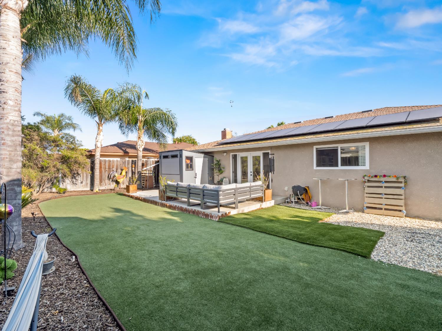 3052 E Fremont Ave E, Fresno, CA 93710