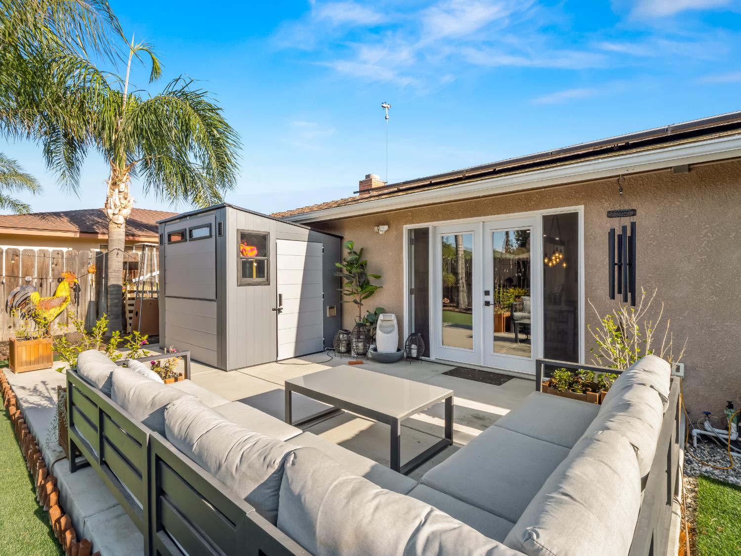 3052 E Fremont Ave E, Fresno, CA 93710