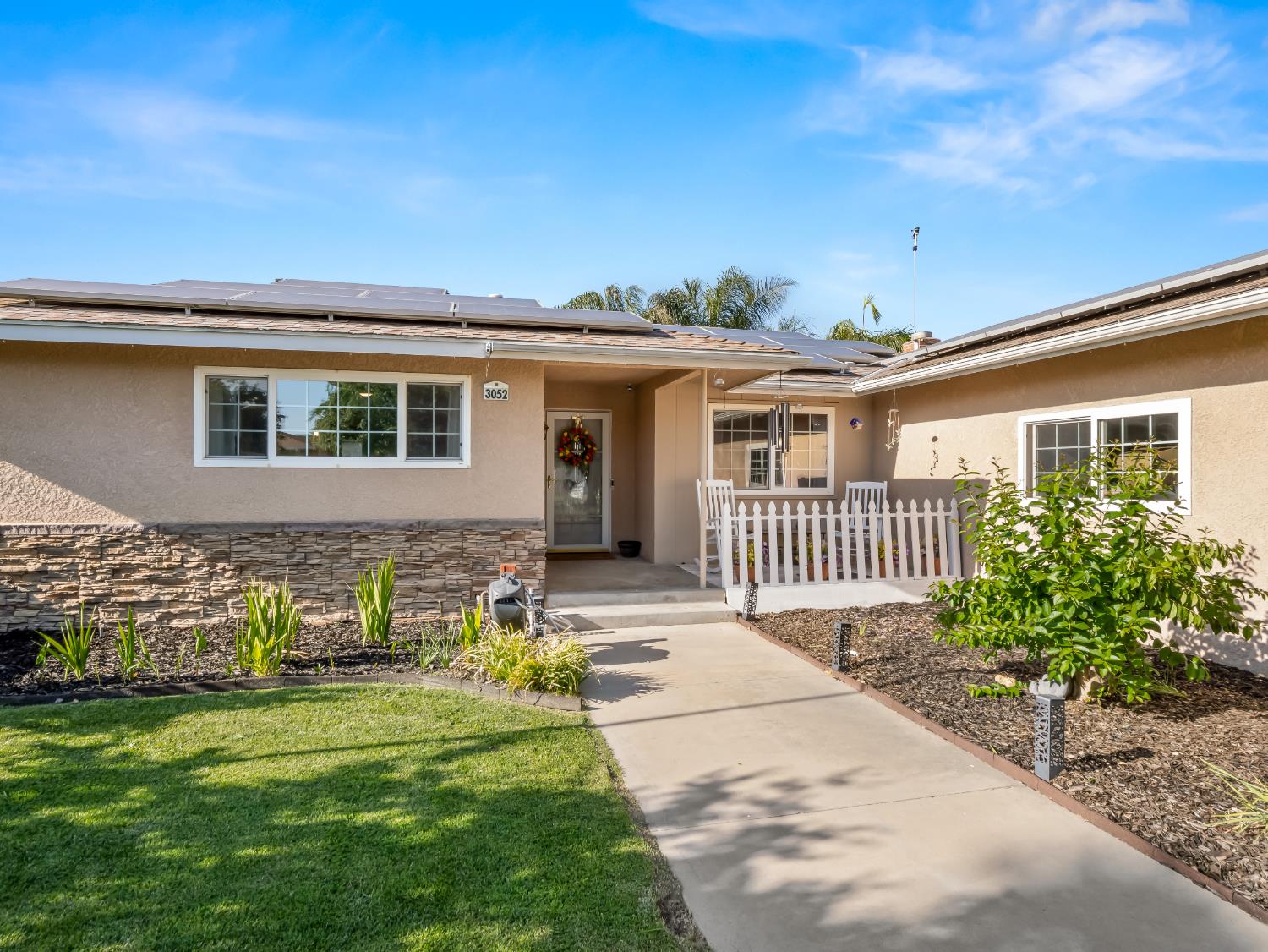 3052 E Fremont Ave E, Fresno, CA 93710