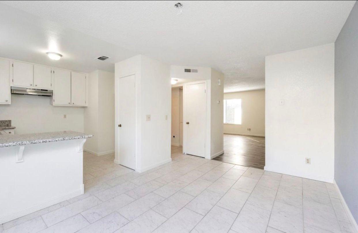 4747 N Woodrow Ave #122, Fresno, CA 93726