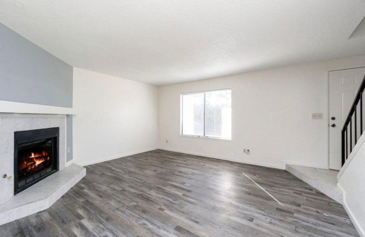 4747 N Woodrow Ave #122, Fresno, CA 93726