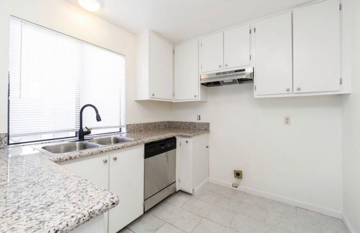 4747 N Woodrow Ave #122, Fresno, CA 93726