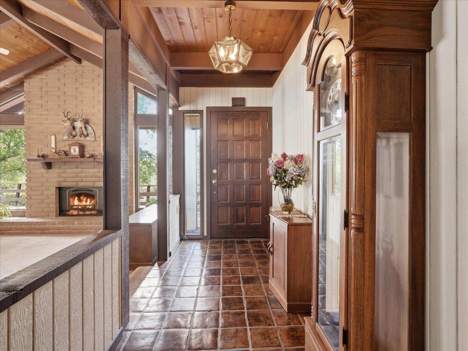 45577 Meadow Brook Way, Coarsegold, CA 93614