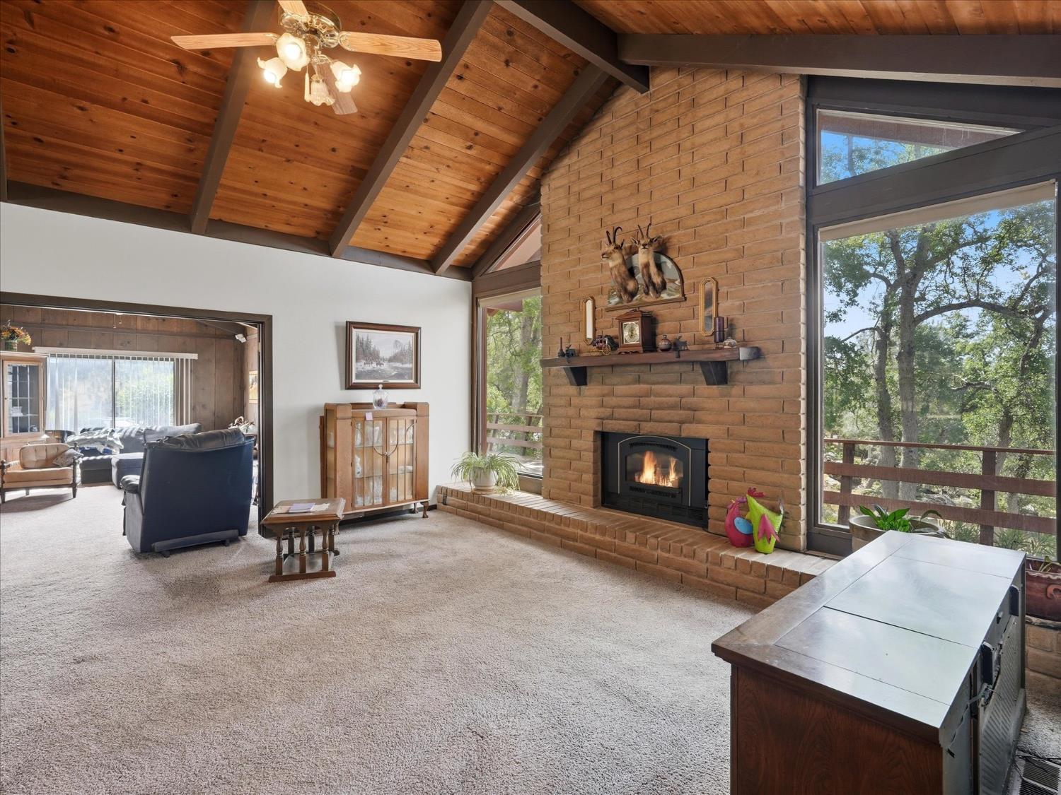 45577 Meadow Brook Way, Coarsegold, CA 93614