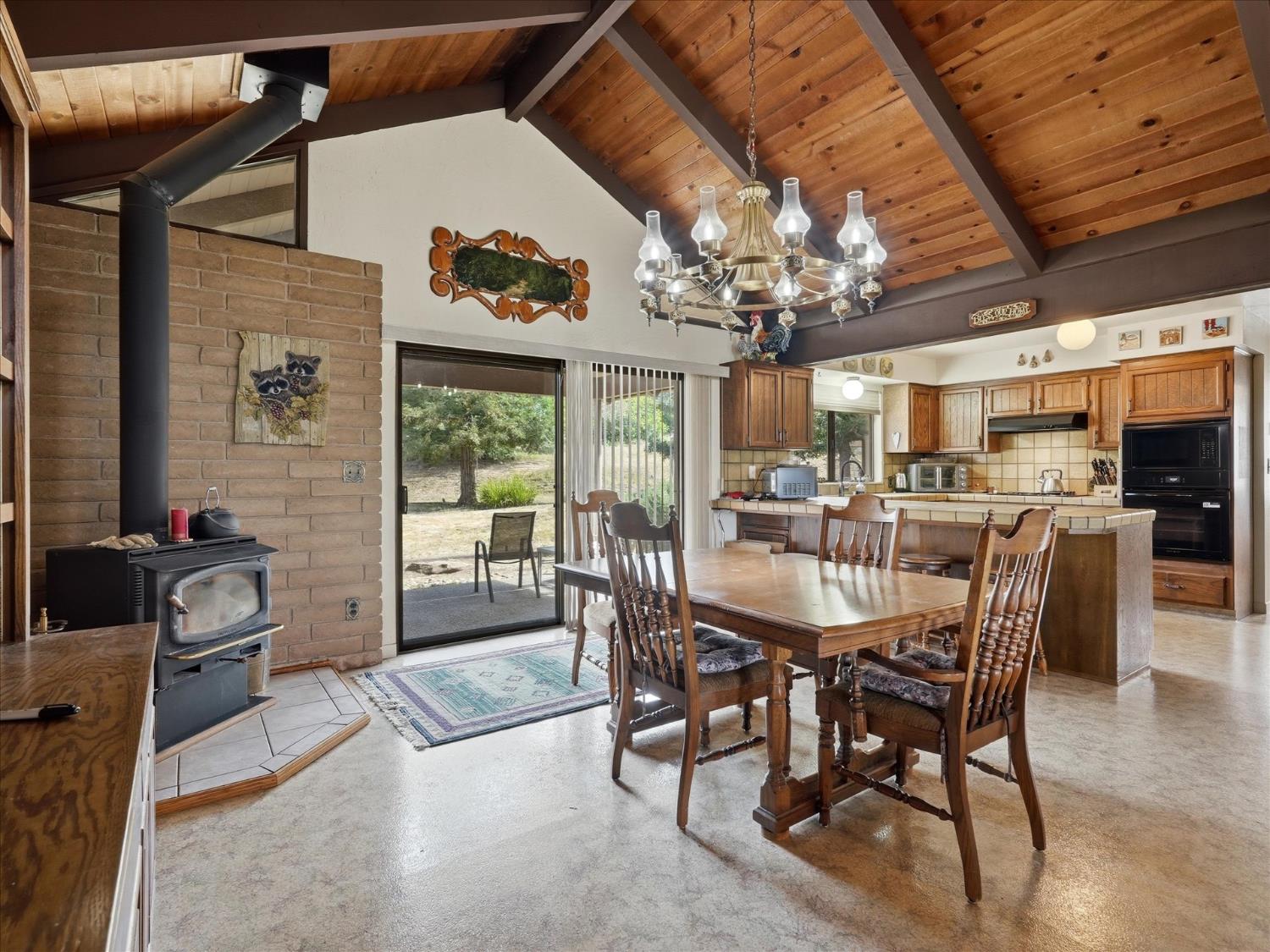 45577 Meadow Brook Way, Coarsegold, CA 93614