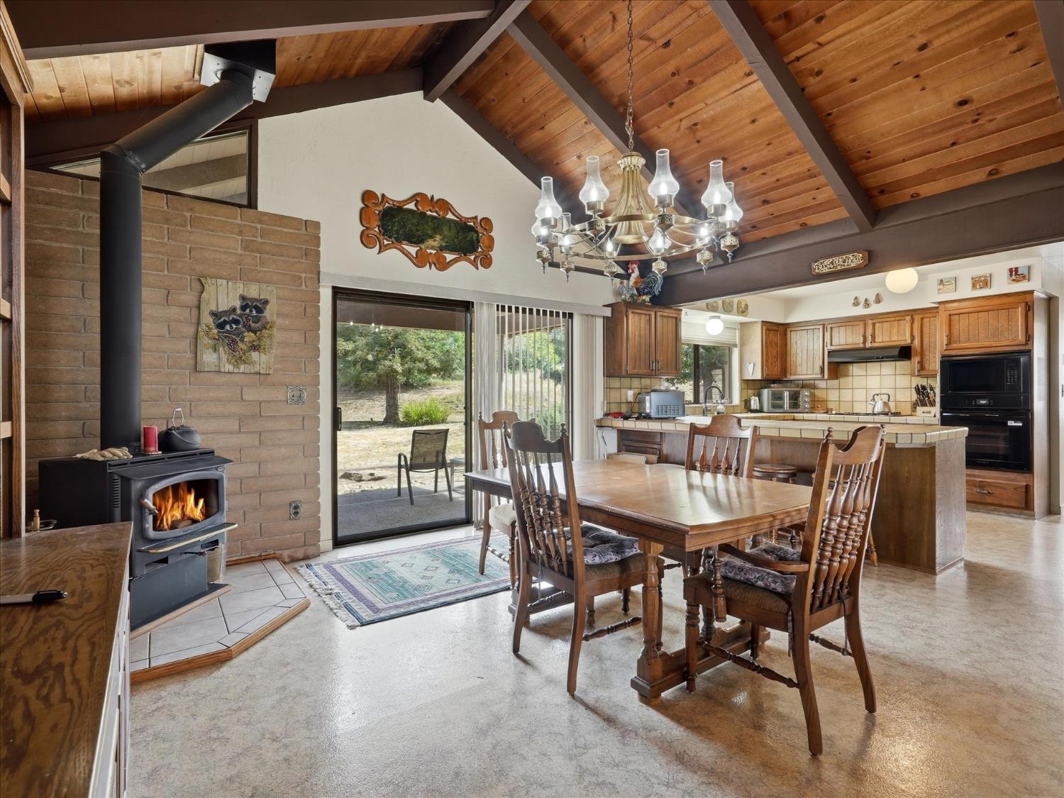 45577 Meadow Brook Way, Coarsegold, CA 93614
