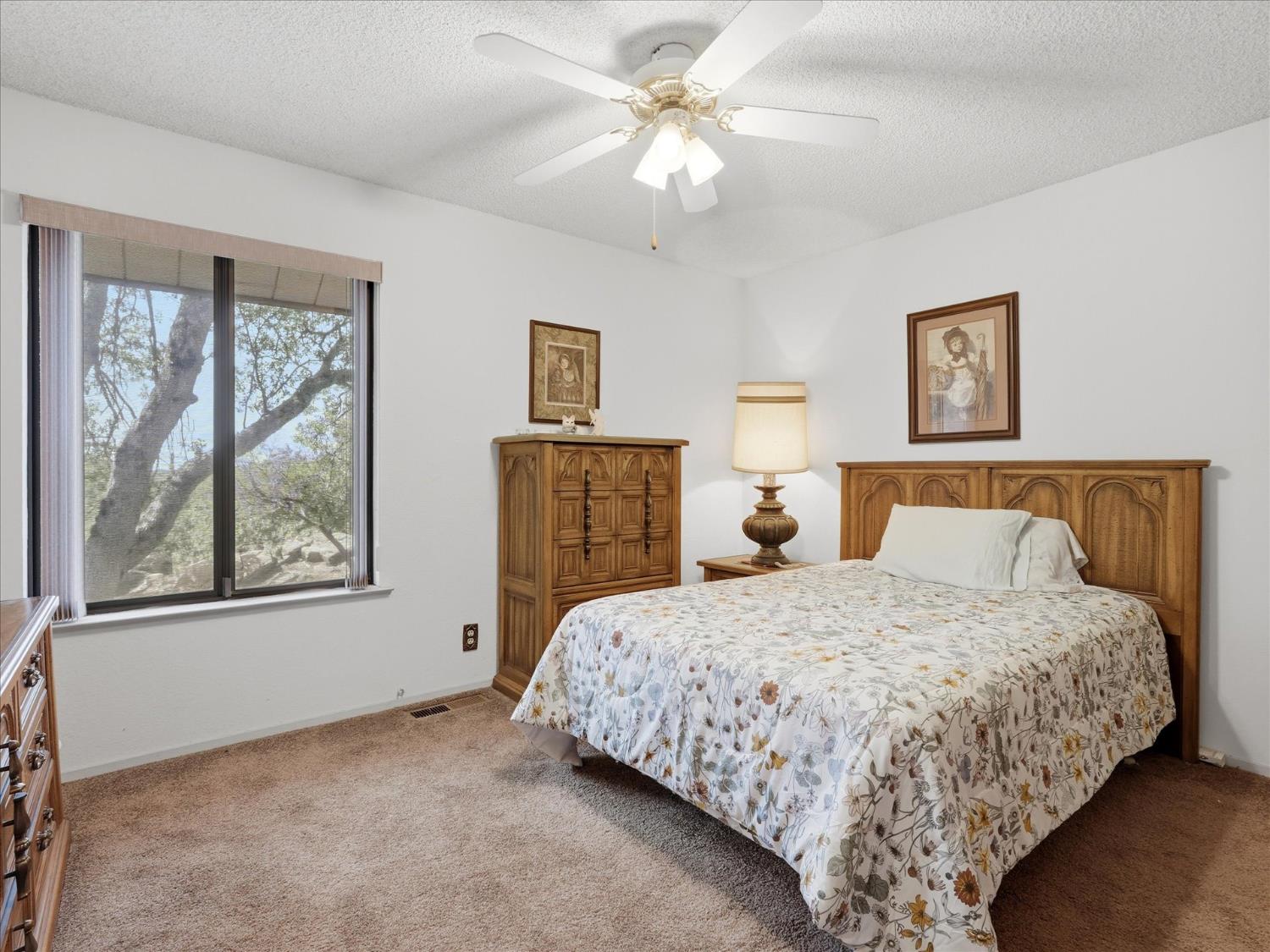 45577 Meadow Brook Way, Coarsegold, CA 93614