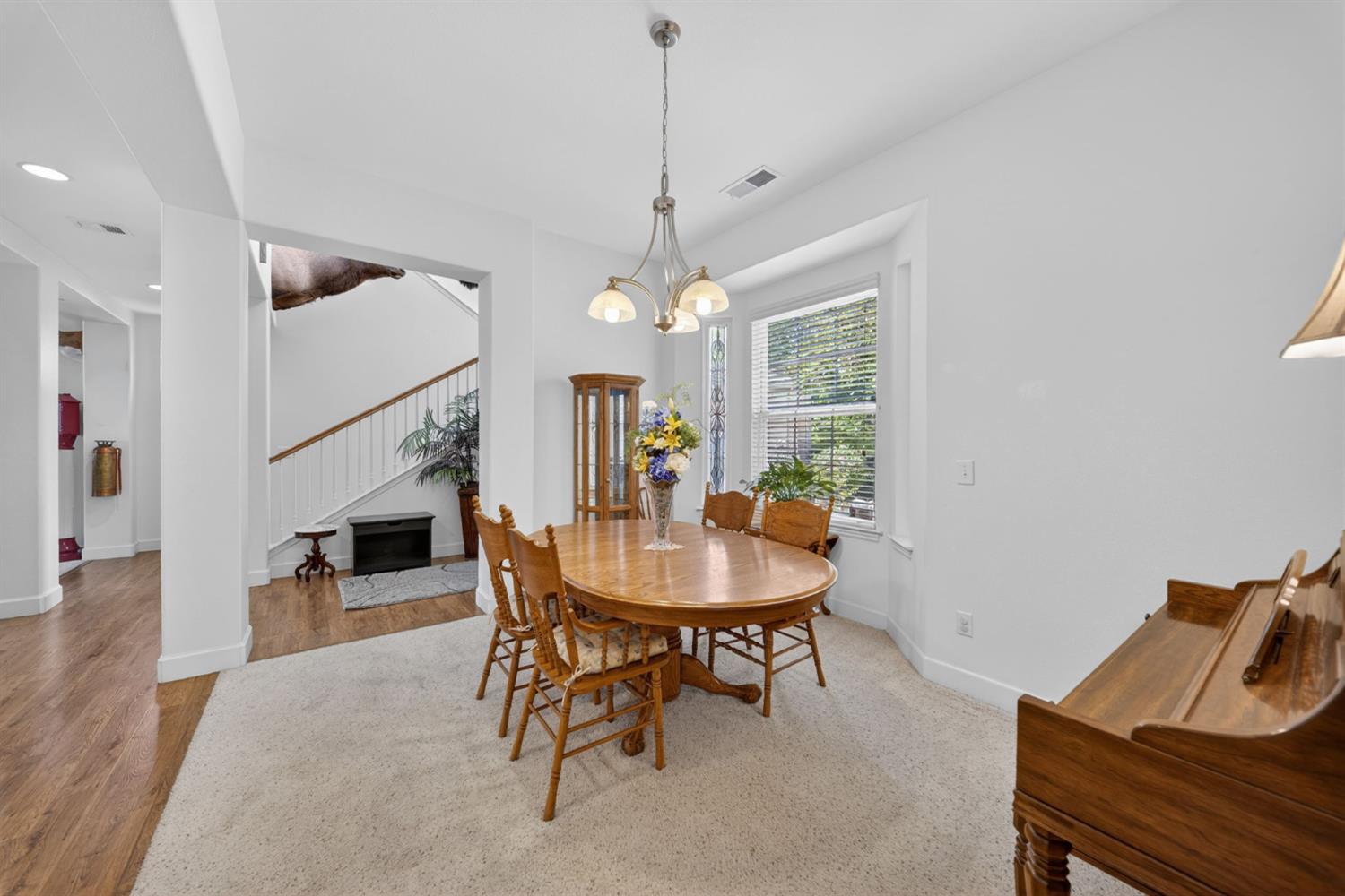 3084 Rall Ave, Clovis, CA 93619