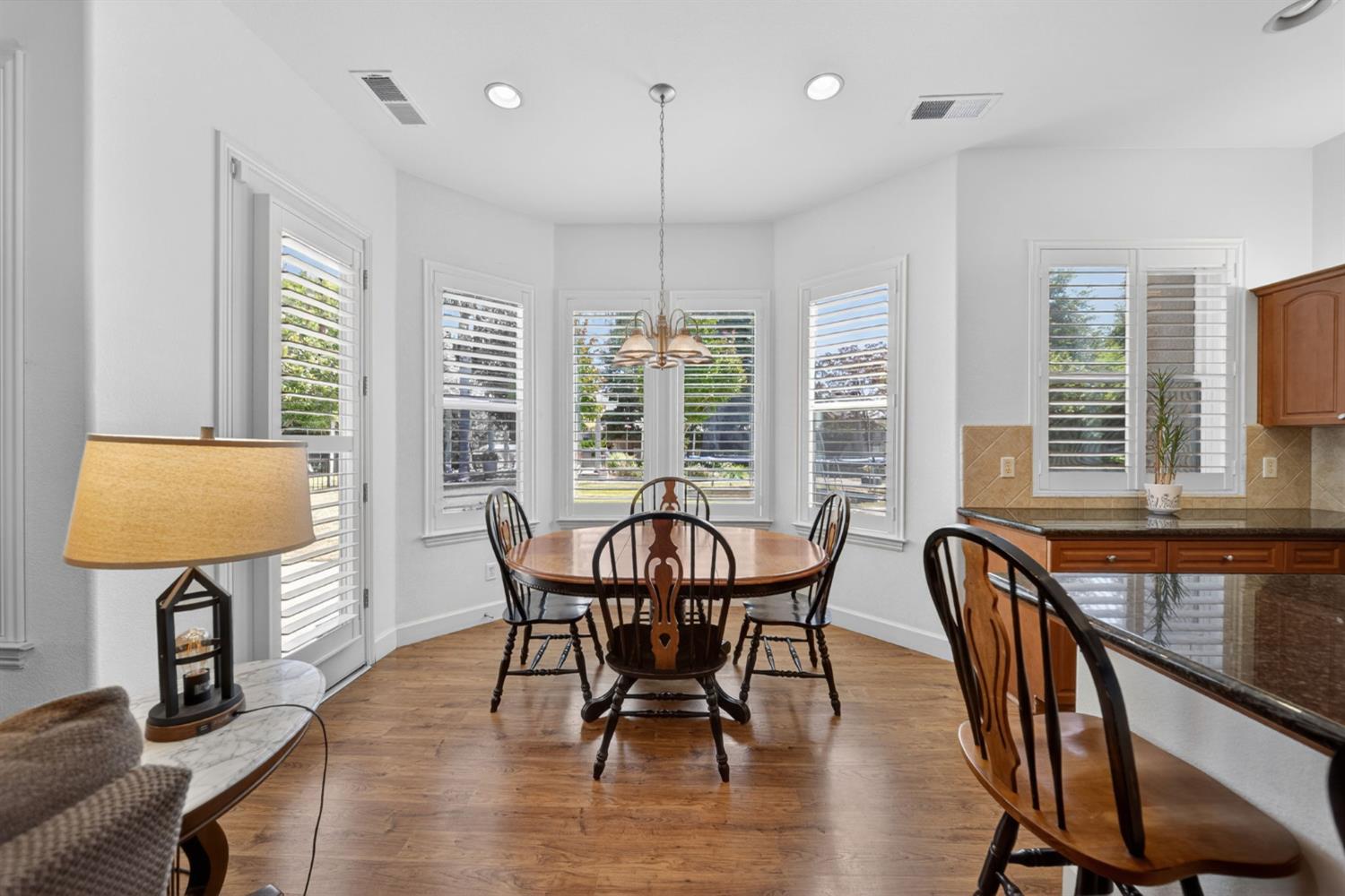 3084 Rall Ave, Clovis, CA 93619