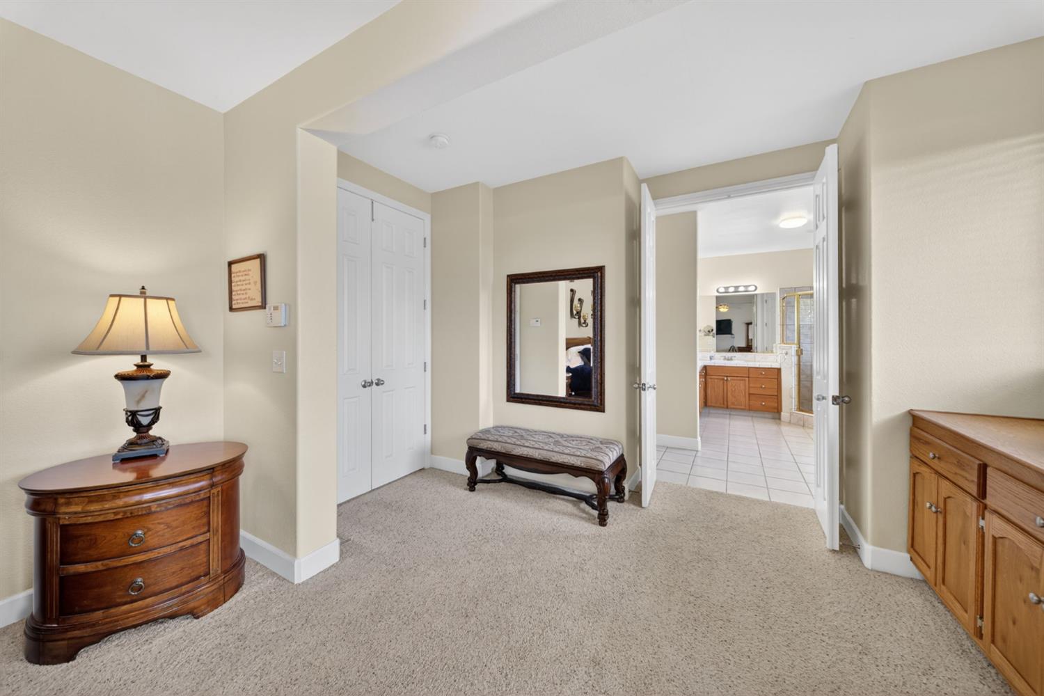 3084 Rall Ave, Clovis, CA 93619