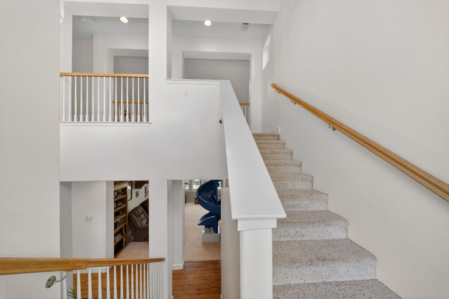 3084 Rall Ave, Clovis, CA 93619