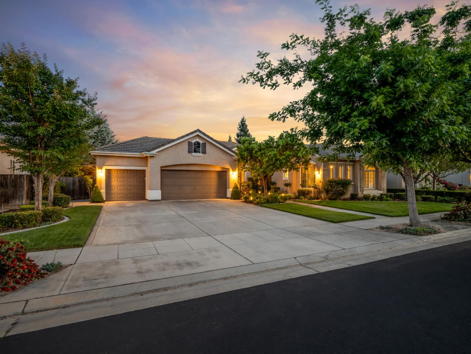 534 Heritage Ave, Clovis, CA 93619