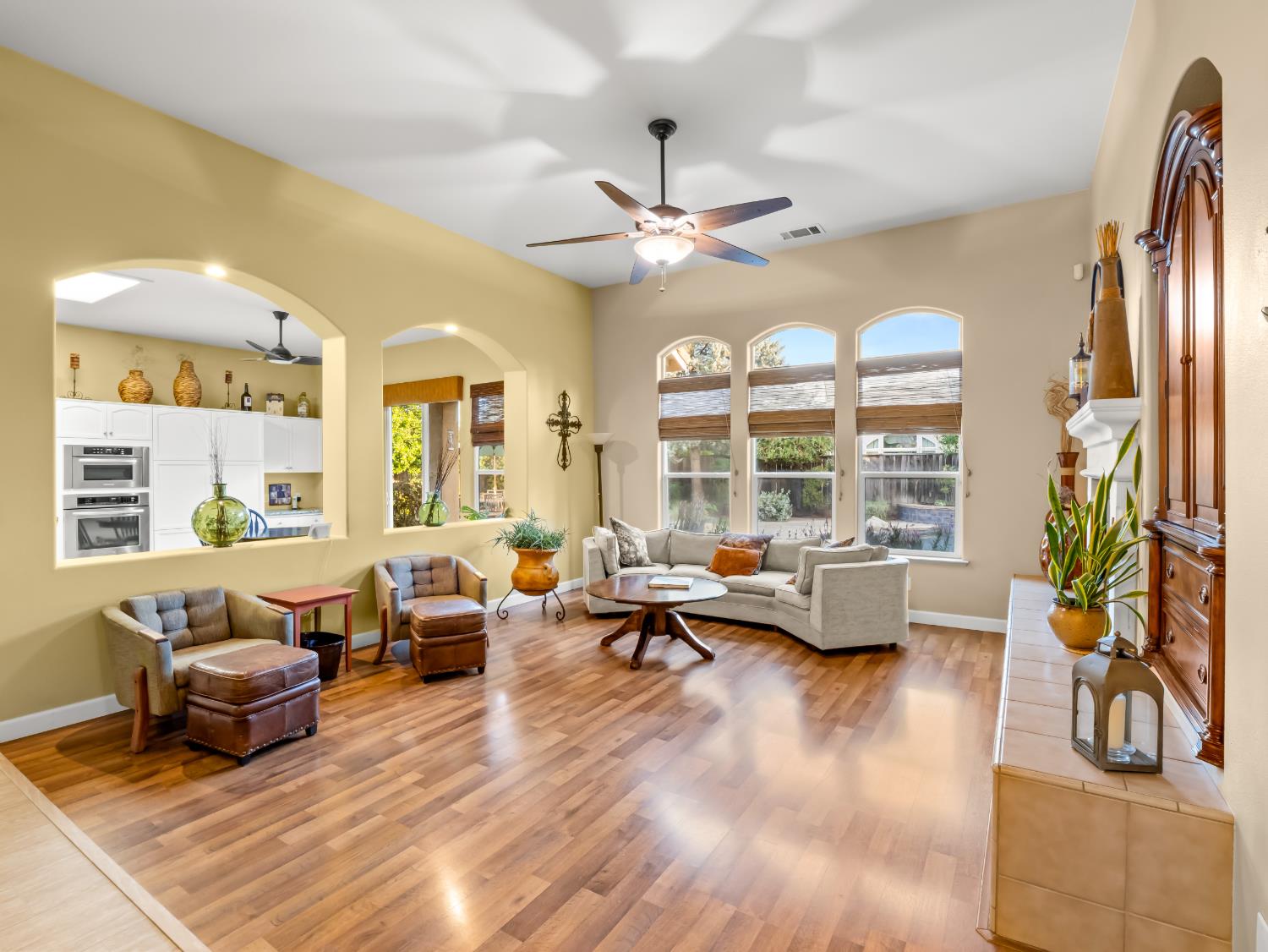 534 Heritage Ave, Clovis, CA 93619