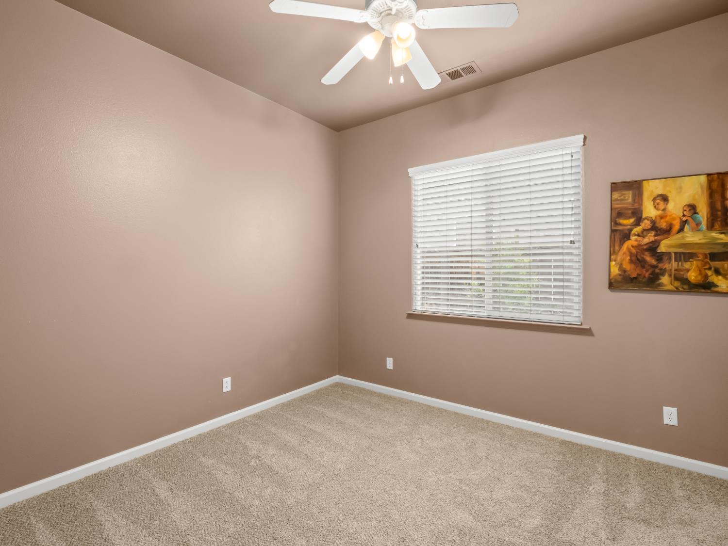 534 Heritage Ave, Clovis, CA 93619