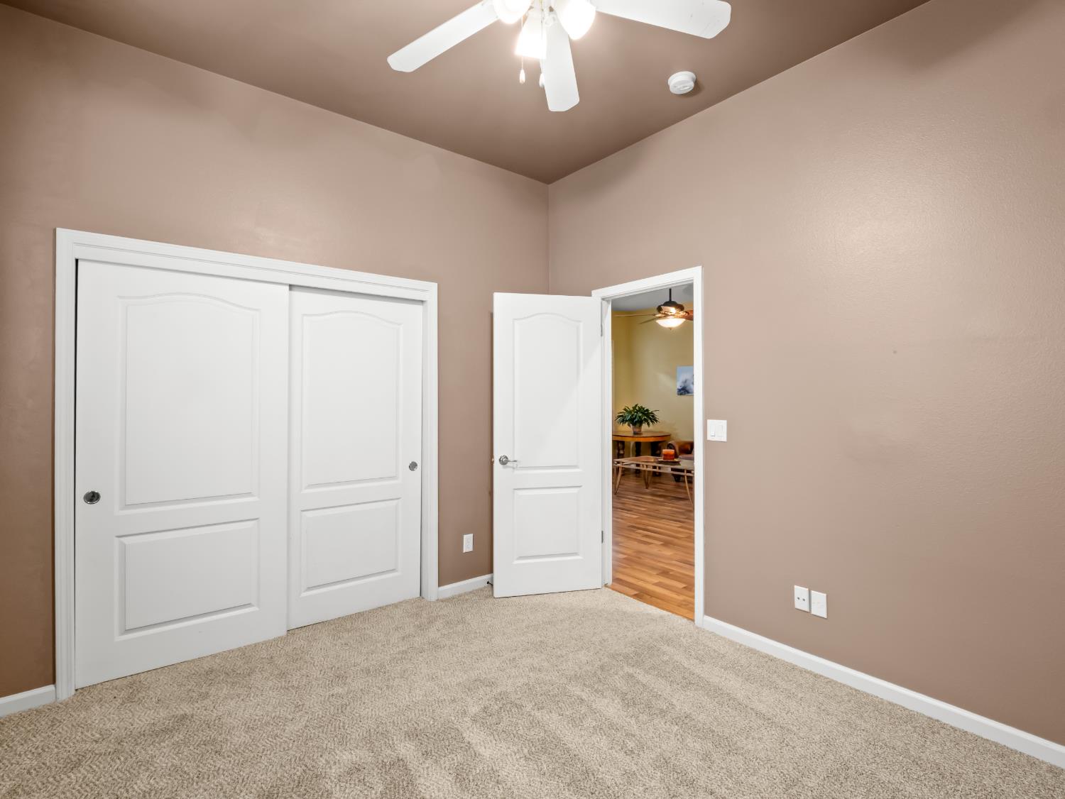 534 Heritage Ave, Clovis, CA 93619