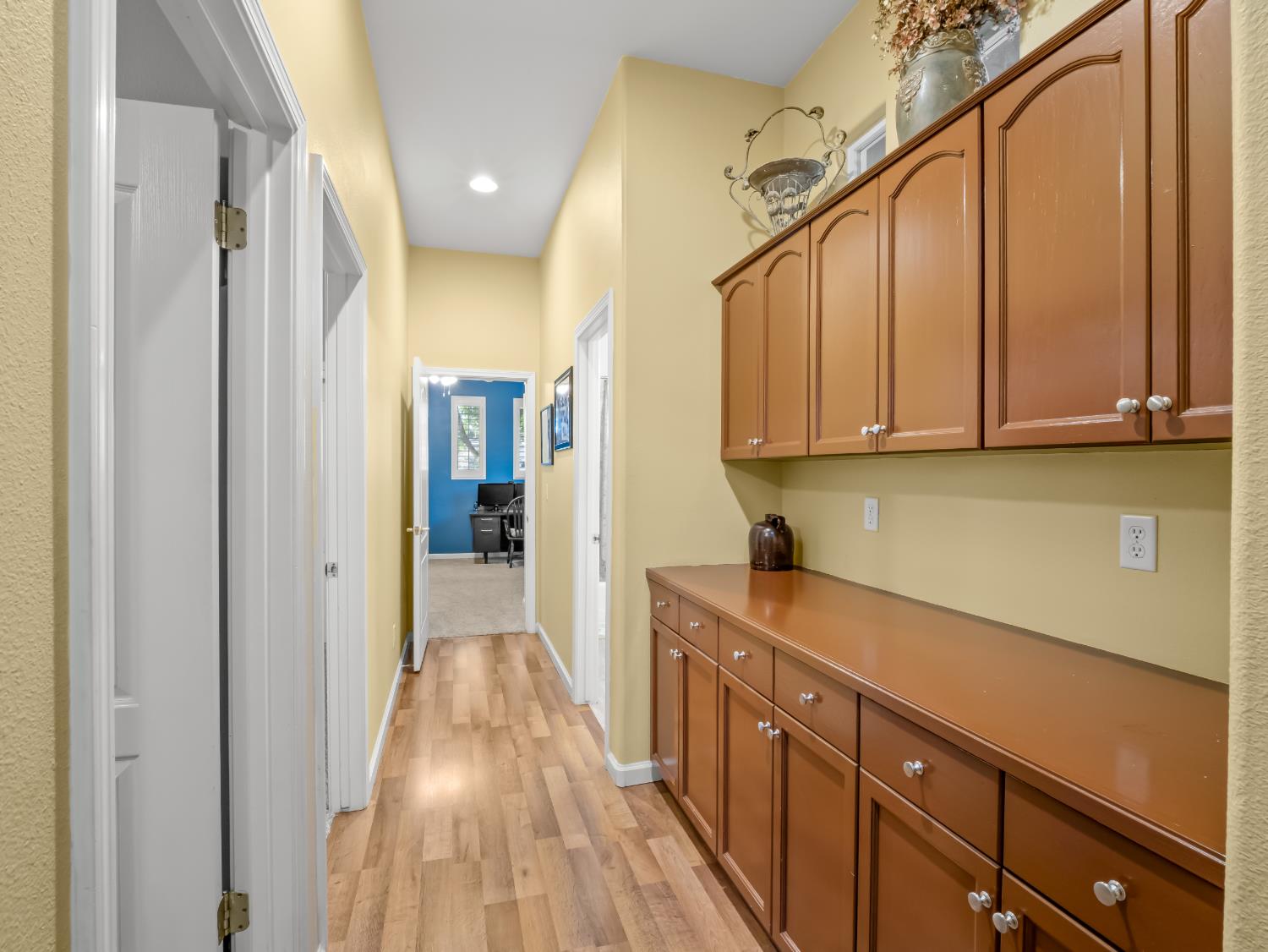 534 Heritage Ave, Clovis, CA 93619