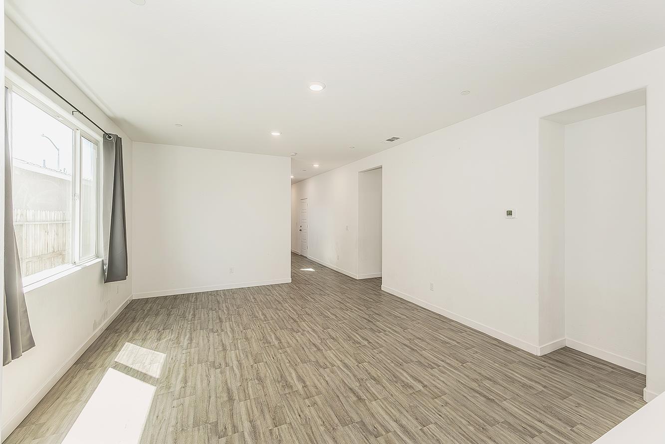 2844 N Vahe Ave, Fresno, CA 93737