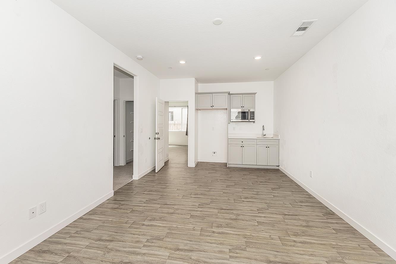 2844 N Vahe Ave, Fresno, CA 93737