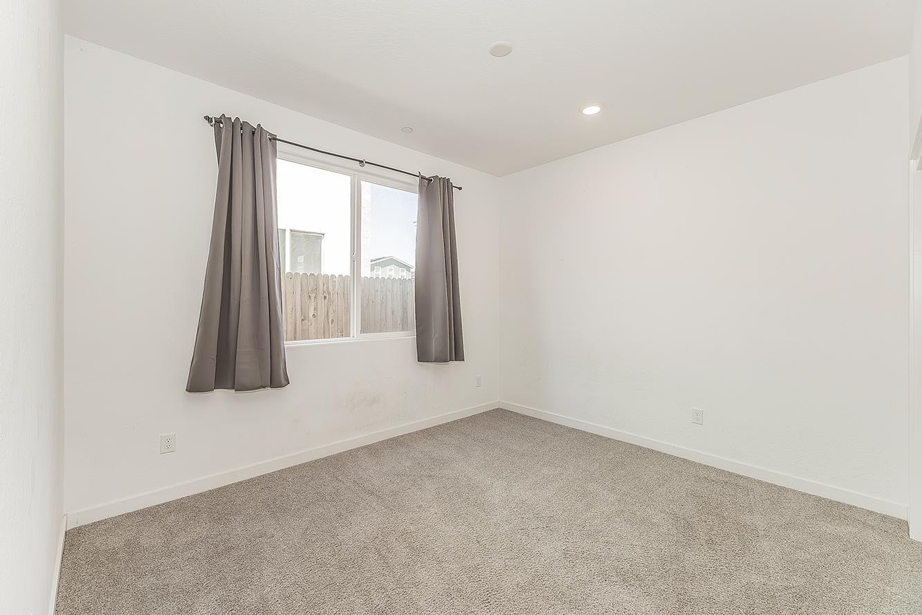 2844 N Vahe Ave, Fresno, CA 93737