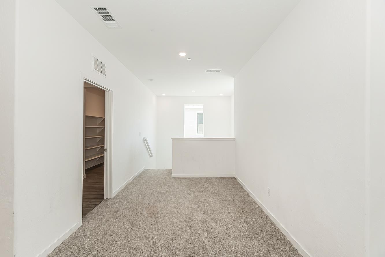 2844 N Vahe Ave, Fresno, CA 93737