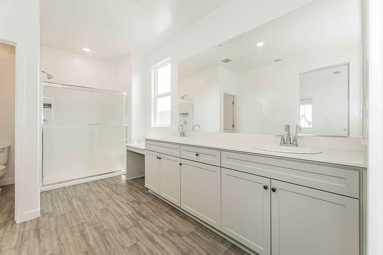 2844 N Vahe Ave, Fresno, CA 93737