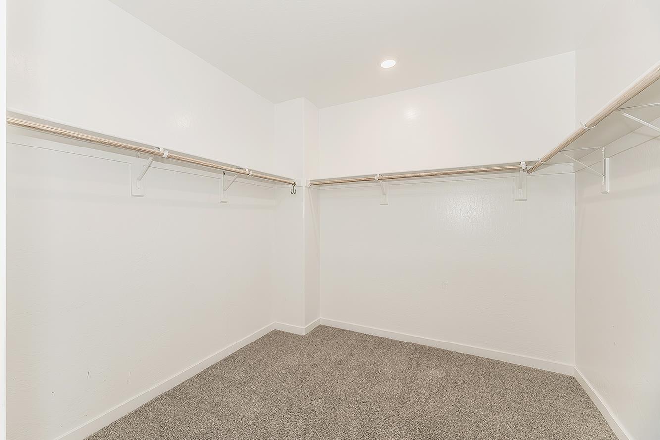 2844 N Vahe Ave, Fresno, CA 93737