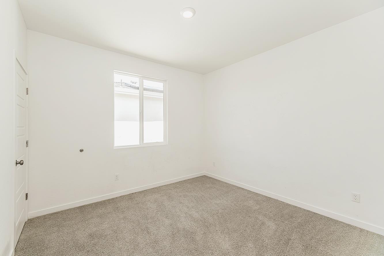 2844 N Vahe Ave, Fresno, CA 93737