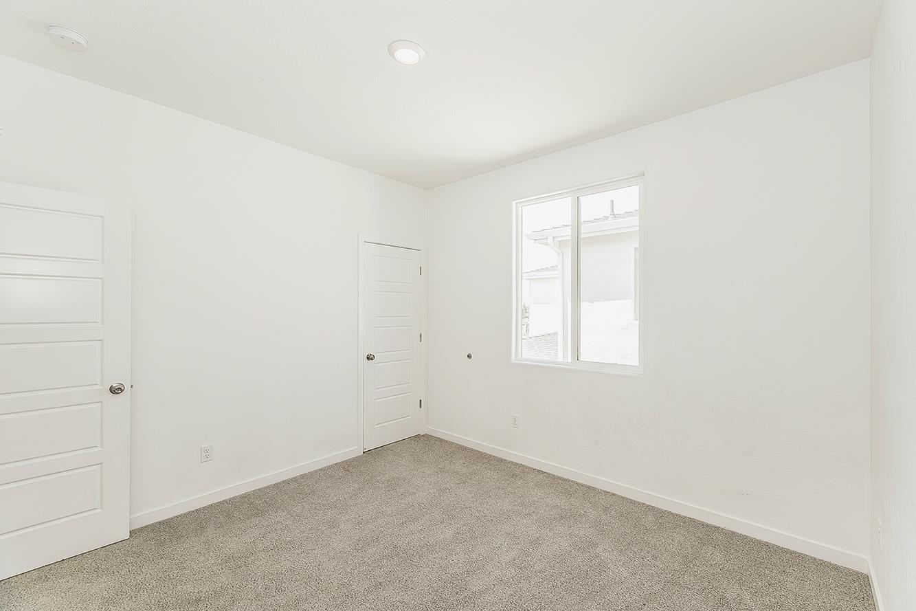 2844 N Vahe Ave, Fresno, CA 93737