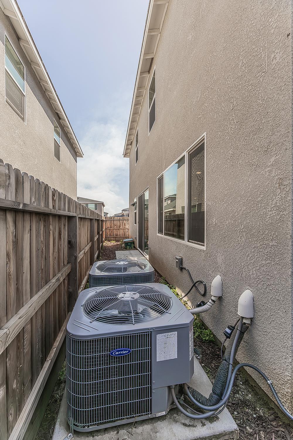 2844 N Vahe Ave, Fresno, CA 93737