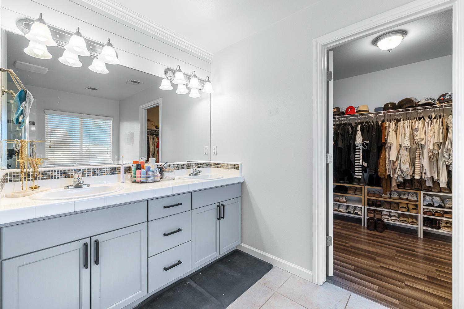 3029 Wrenwood Ave, Clovis, CA 93619